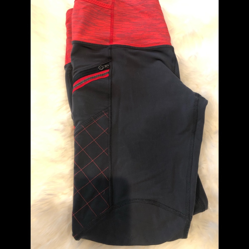 Lulu Lemmon Yoga pants